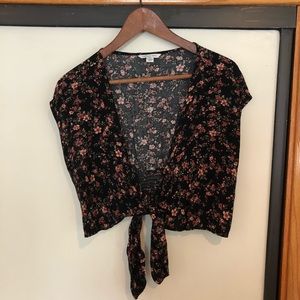 American Eagle Floral Tie Top